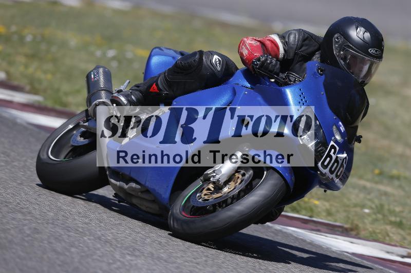 /36 08.08.2026  Pluess Motosport ADR/Freies Fahren/666